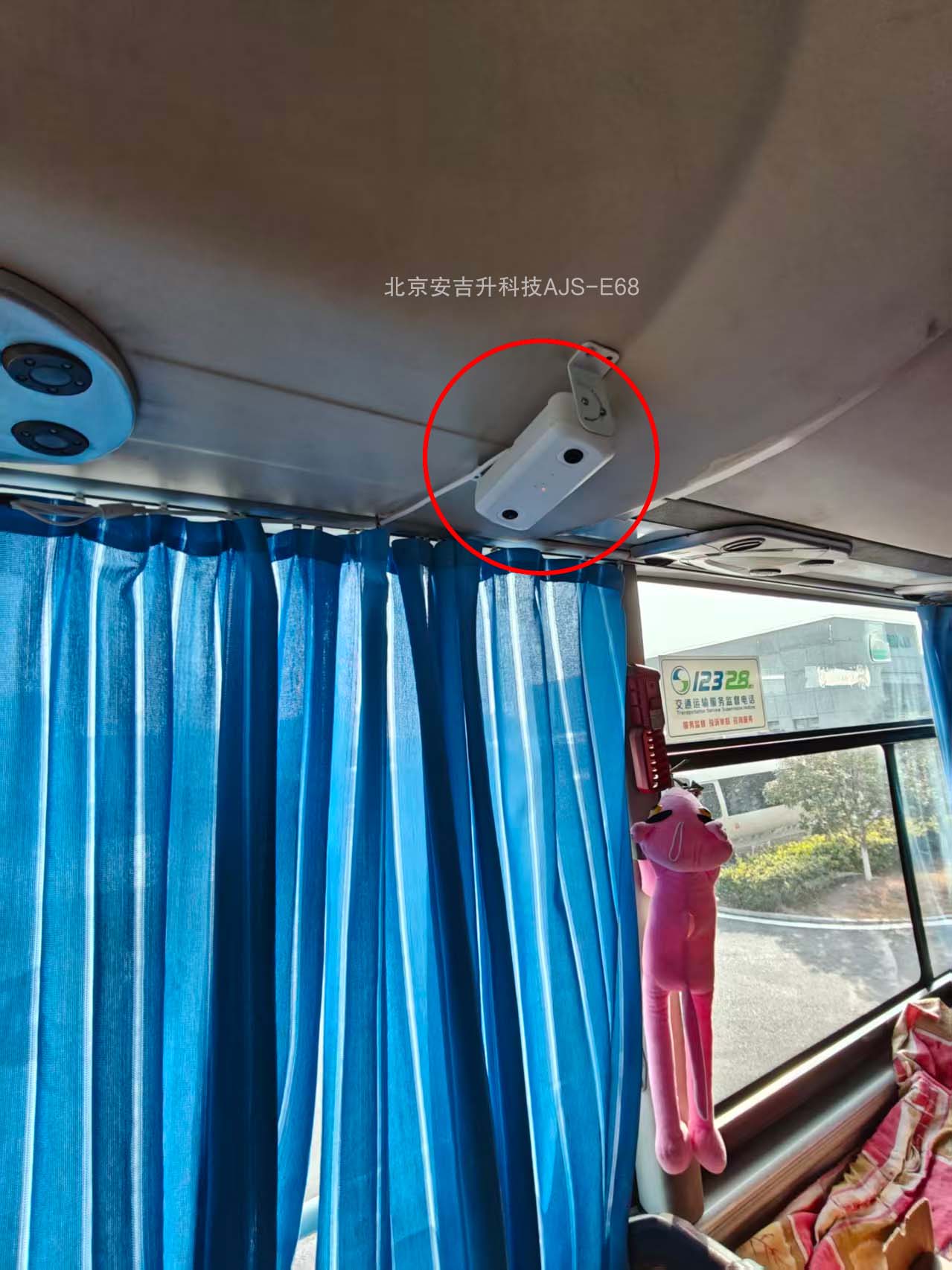 公交客流统计摄像机系统,能替代监控摄像头吗?(图2) 微信图片_20251216105258_157_92.jpg